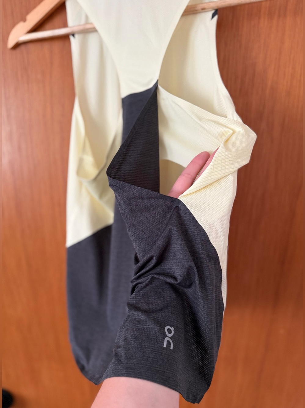 On Running Two-Tone Backless Racerback Tank-T - Picture 5 of 6